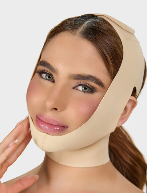 MENTONERA FACIAL CON ORIFICIOS PARA OJERAS CUBRIMIENTO EN MENTÓN PÓMULOS Y CUELLO MEDIANA COMPRESIÓN AJUSTE EN VELCRO MYD
